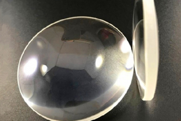 弯月透镜